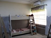 STUDENTS ROOM 5